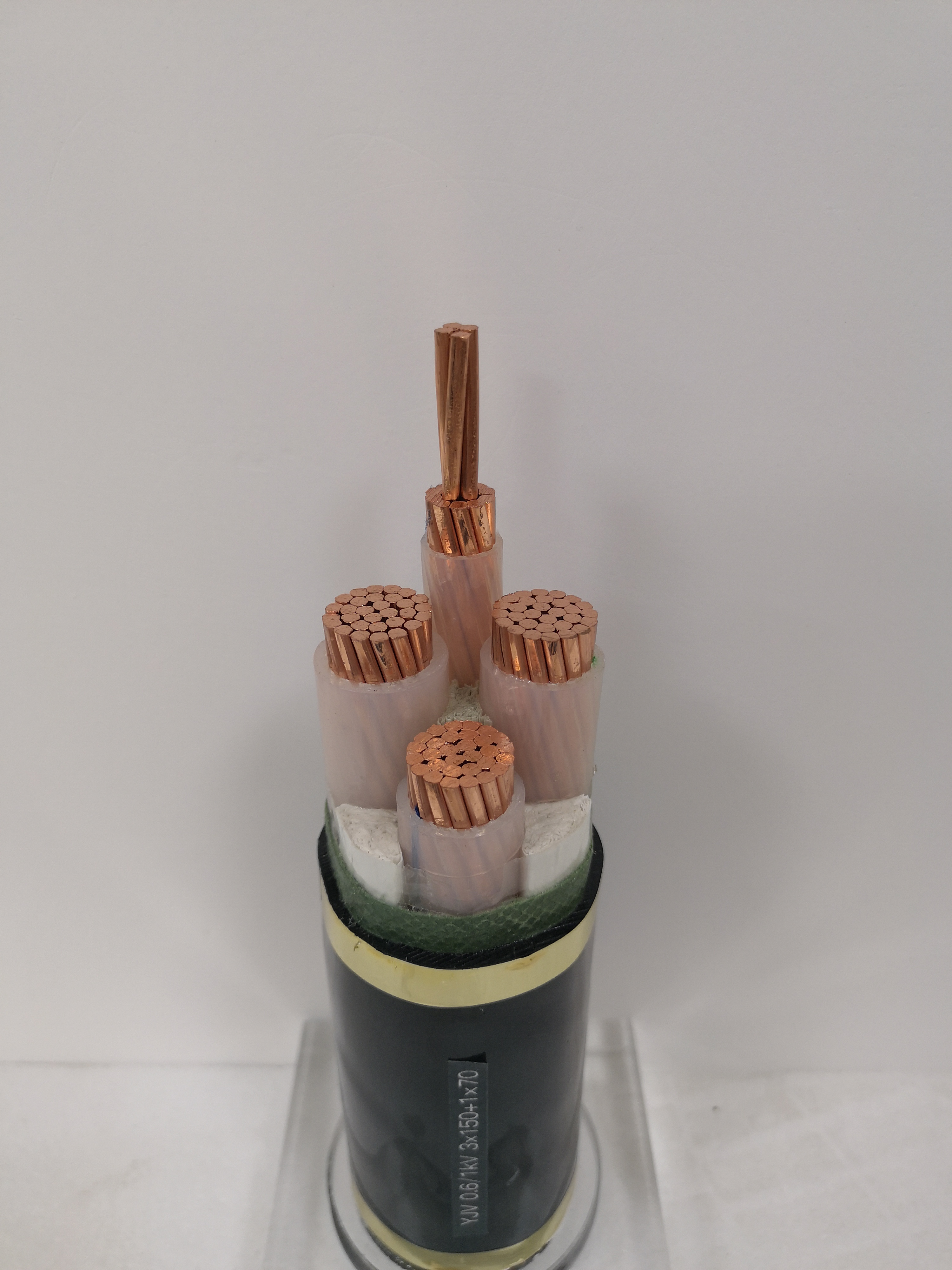 鄭州電纜廠家帶你了解什么是zc-<i style='color:red'>yjv電纜</i>？